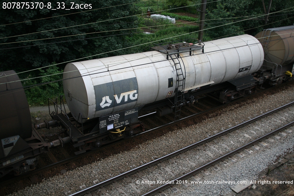 807875370-8_33_Zaces.jpg